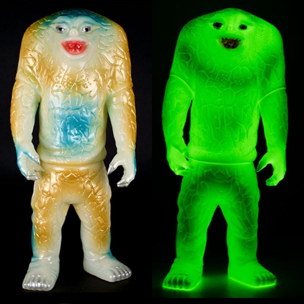 ギャラリー＆ショップ・墓場の画廊にて限定版となる「ブルマァク