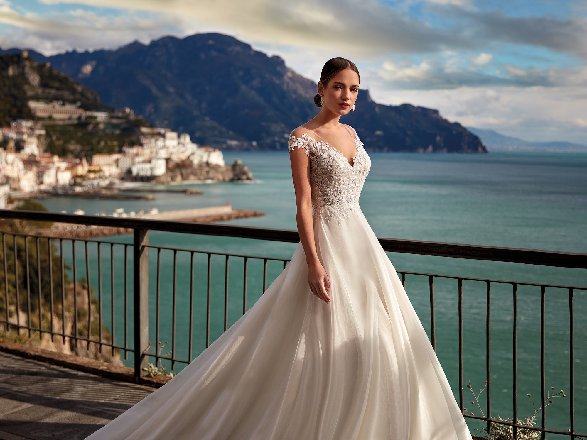 NM025｜ウェディングドレス、ブランドドレスのレンタルならザ・ドレス