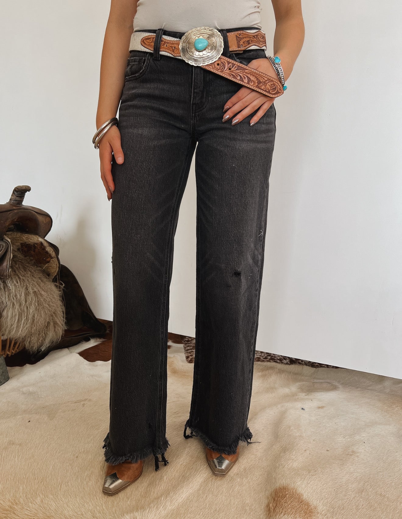 Black Mid Rise Wide Leg Denim (7320) – theFRINGEDpineapple