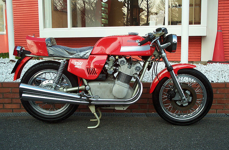 秀逸なる、世界のクラシックバイクが集結する 日本唯一の専門店！！