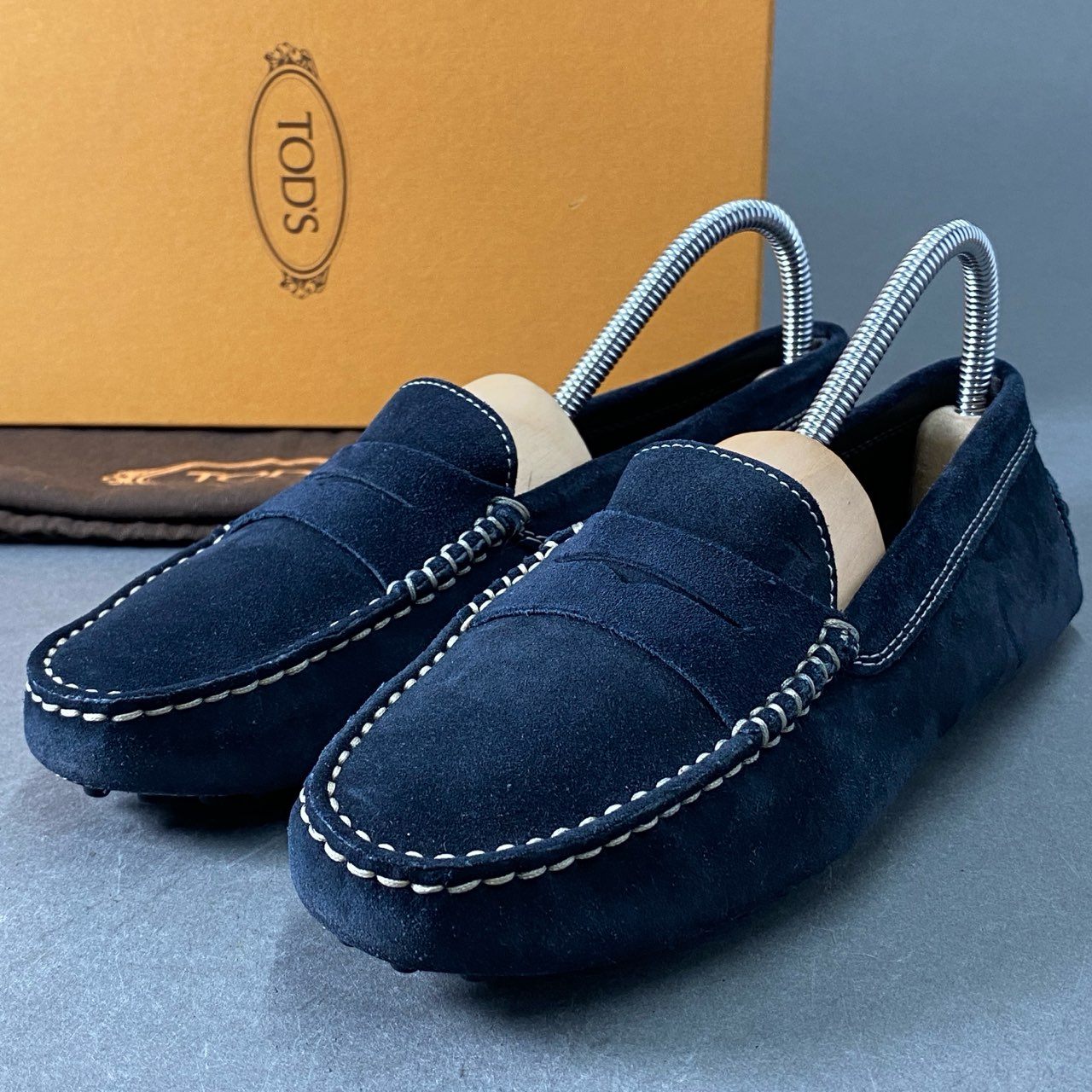 9f11 【極美品】TOD'S トッズ ドライビングシューズ コインローファー