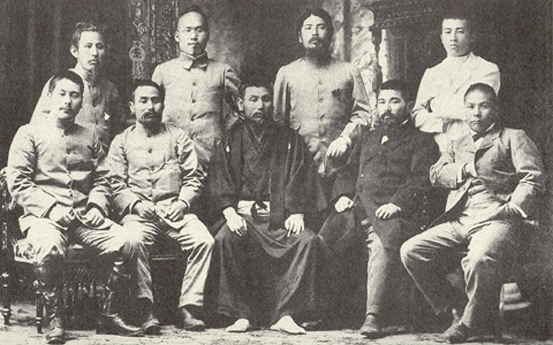 頭山満翁 写真伝 Amazon.co.jp: 頭山満翁写真伝 : 藤本 尚則: 本