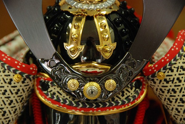 市川光玉作 8号響赤糸縅 鎧飾｜五月人形・雛人形なら人形の和光