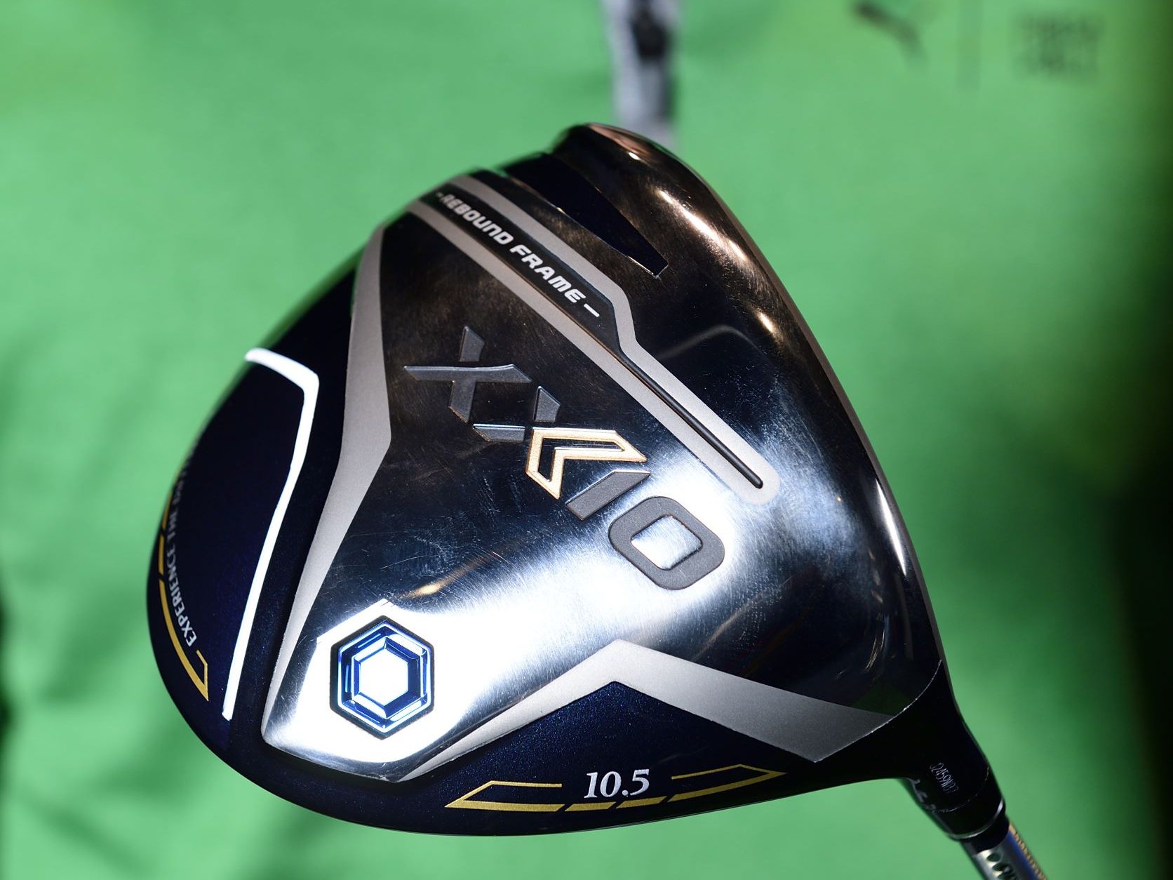 ゼクシオ12 ドライバーの振り方は？「シャフトのしなりを…」と石井良介