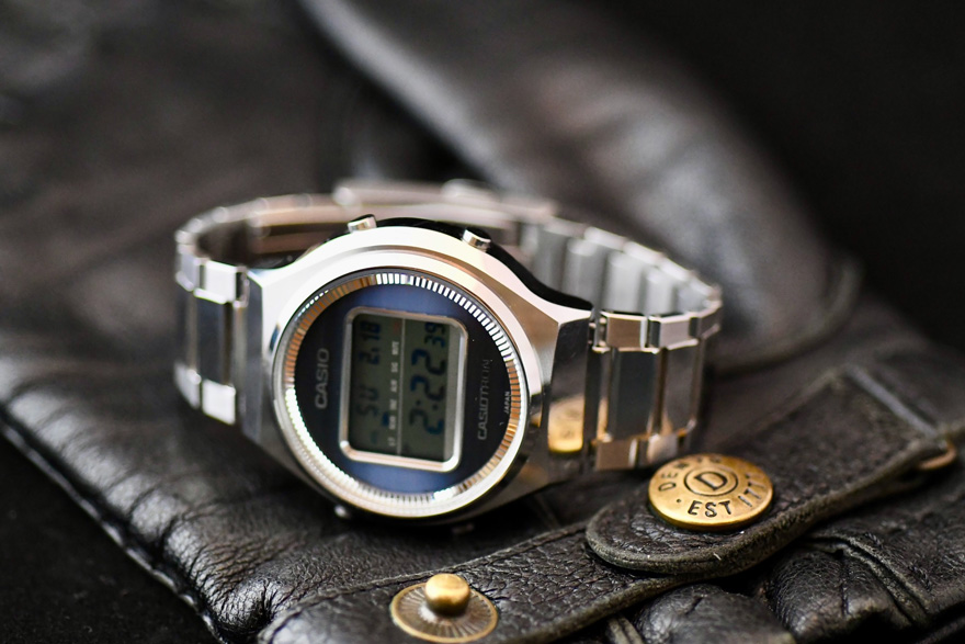 50年ぶりによみがえった「カシオトロン」は、単なる復刻を超えた腕時計