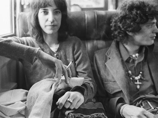 パティ・スミスとロバート・メイプルソープ、街に抱かれた「ただの子供