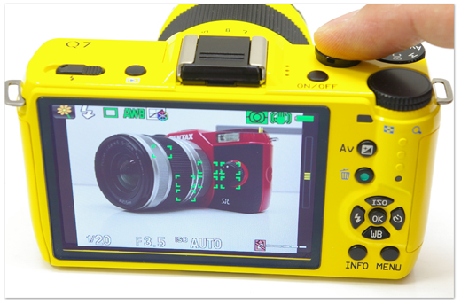 カメラの八百富｜PENTAX ペンタックス Q7 が新発売 - 中古カメラご一行