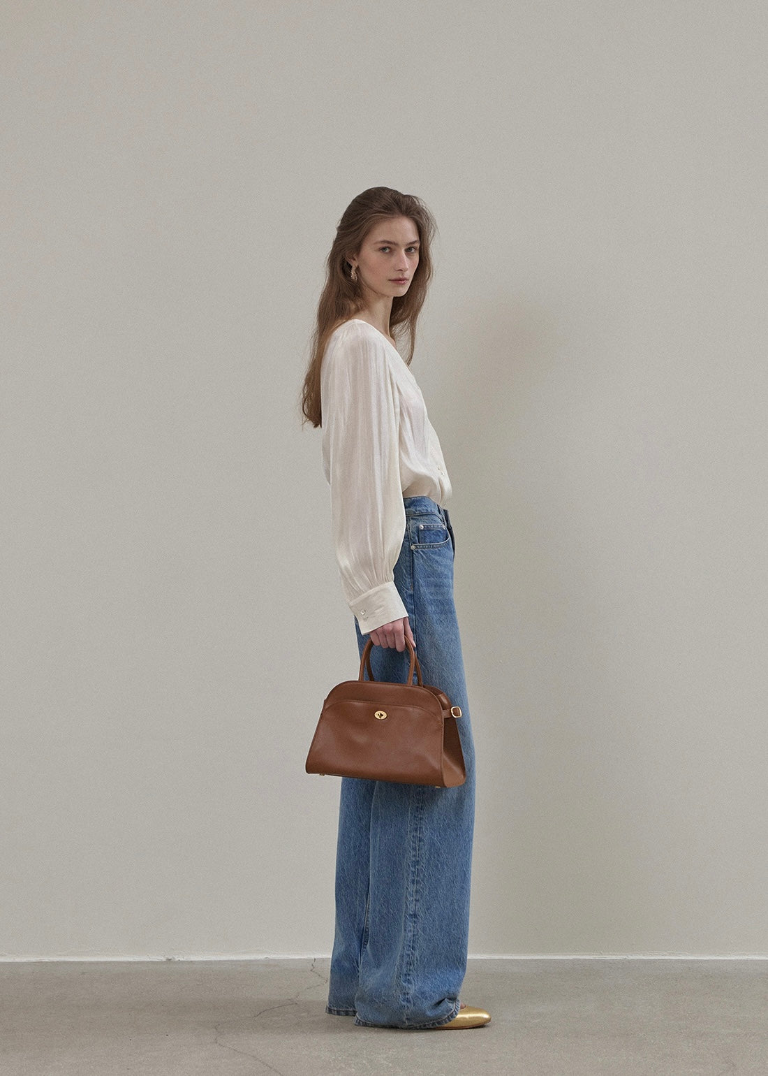 ELBORN | Momet Leather Mini Bag (Camel) – YEAR END