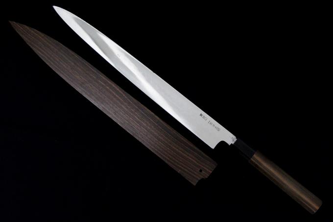 柳刃包丁 尺一 本焼 水牛縞黒檀八角柄 縞黒檀鞘・袱紗・桐箱付 λA2368