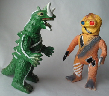 お値段交渉いたします。 青い目のバクラー ソフビ マスダヤ スペクトル