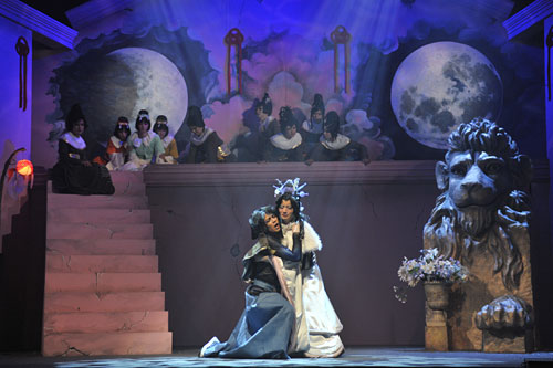 朝日新聞デジタル：お祭り気分で愉快に スタジオライフ「天守物語