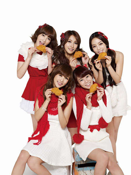 ファミリーマート『フライドチキン』新CM 「KARAクリスマス」篇、冬