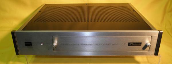 アキュフェーズ Accuphase F5 チャンネルデバイダー