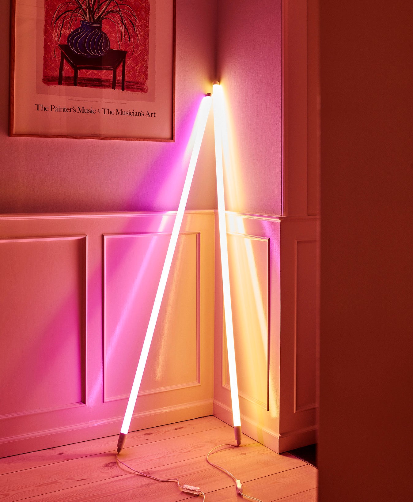 Hay Neon Tube LED – De Klare Lijn