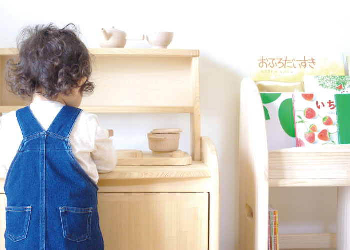 木遊舎 絵本棚 国産 木製【ほんたて-M-パイン（完成品・横幅53cm