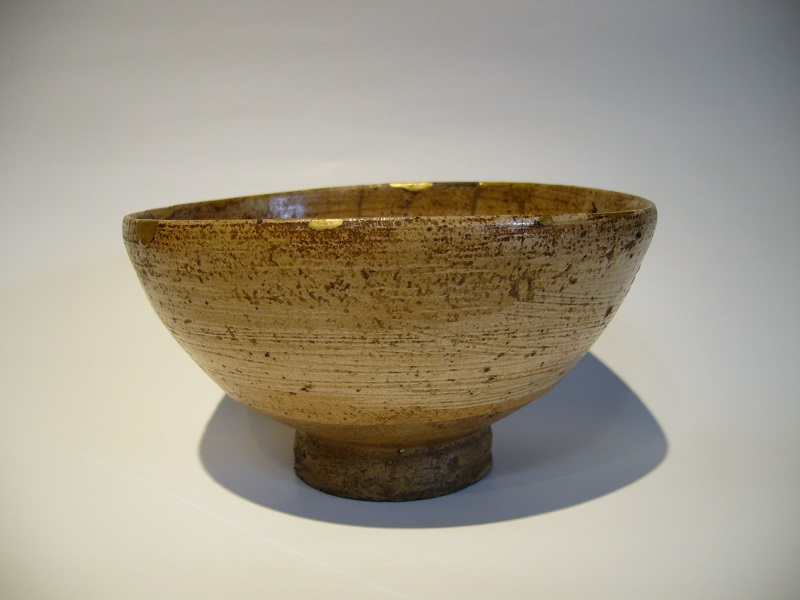 古美術 藤島 - 刷毛目呉器茶碗 | 古美術品専門サイト fufufufu.com