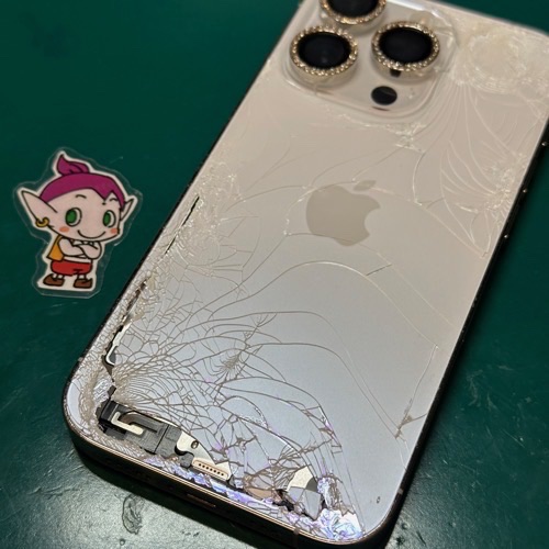 あきる野市からのお客様 iPhone14Pro｜背面ガラス割れ・バッテリー交換