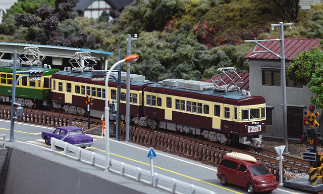 江ノ島電鉄300形「304F」チョコ電塗装 | 株式会社 ハセガワ