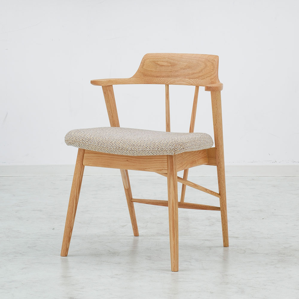 ダイニングチェア「エラ2 SLC-201 NA」レッドオーク材 座面PVCブラック