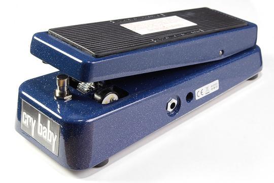 ワウペダルの代表！！Cry Baby GCB95の限定カラーが入荷しております