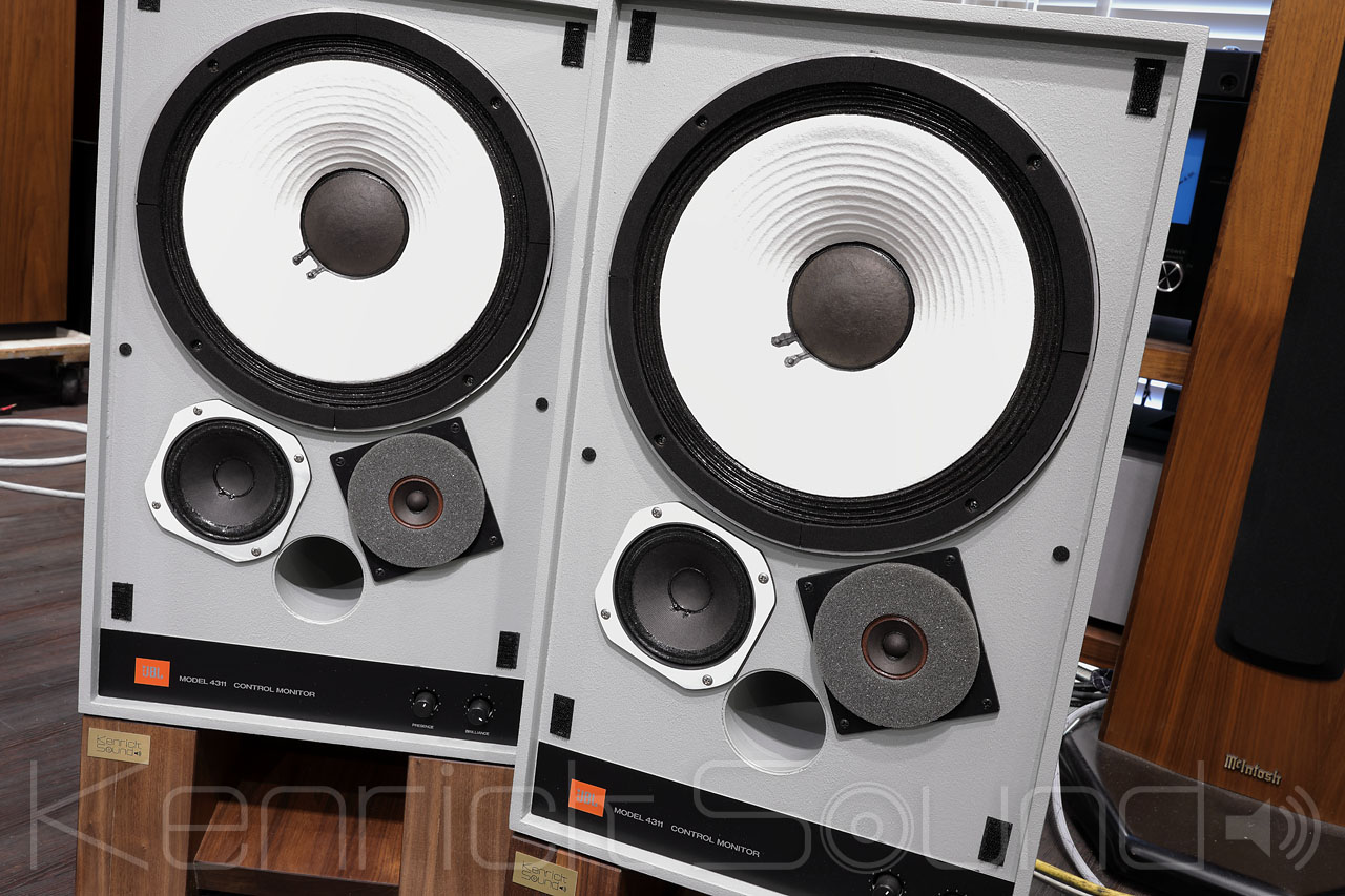 JBL 4311A バイワイヤー対応カルダス・ロジウム＋金メッキ端子 Silver