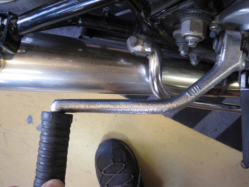 朝倉市 S様SR400、キックアーム交換。 | SR専門店 FLANDRE