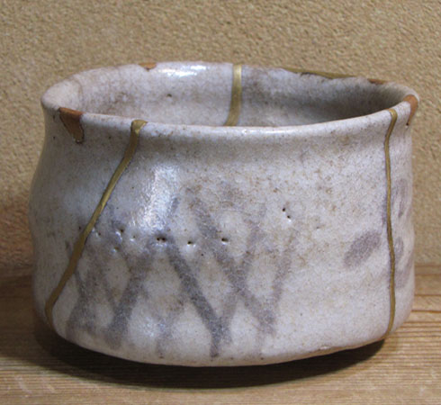 品物詳細（瀬戸黒形の絵志野茶碗）｜古美術 哲で扱っている各種古美術