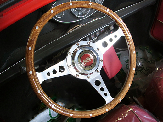 モトリタステアリング用ホーンボタン