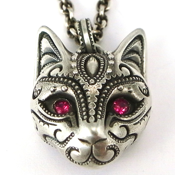 猫ペンダント、ネックレス カリコルーシー ラ・ムーペンダント Mondo
