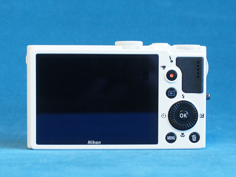 ニコン COOLPIX P310の外観をみる /monox デジカメ 比較 レビュー