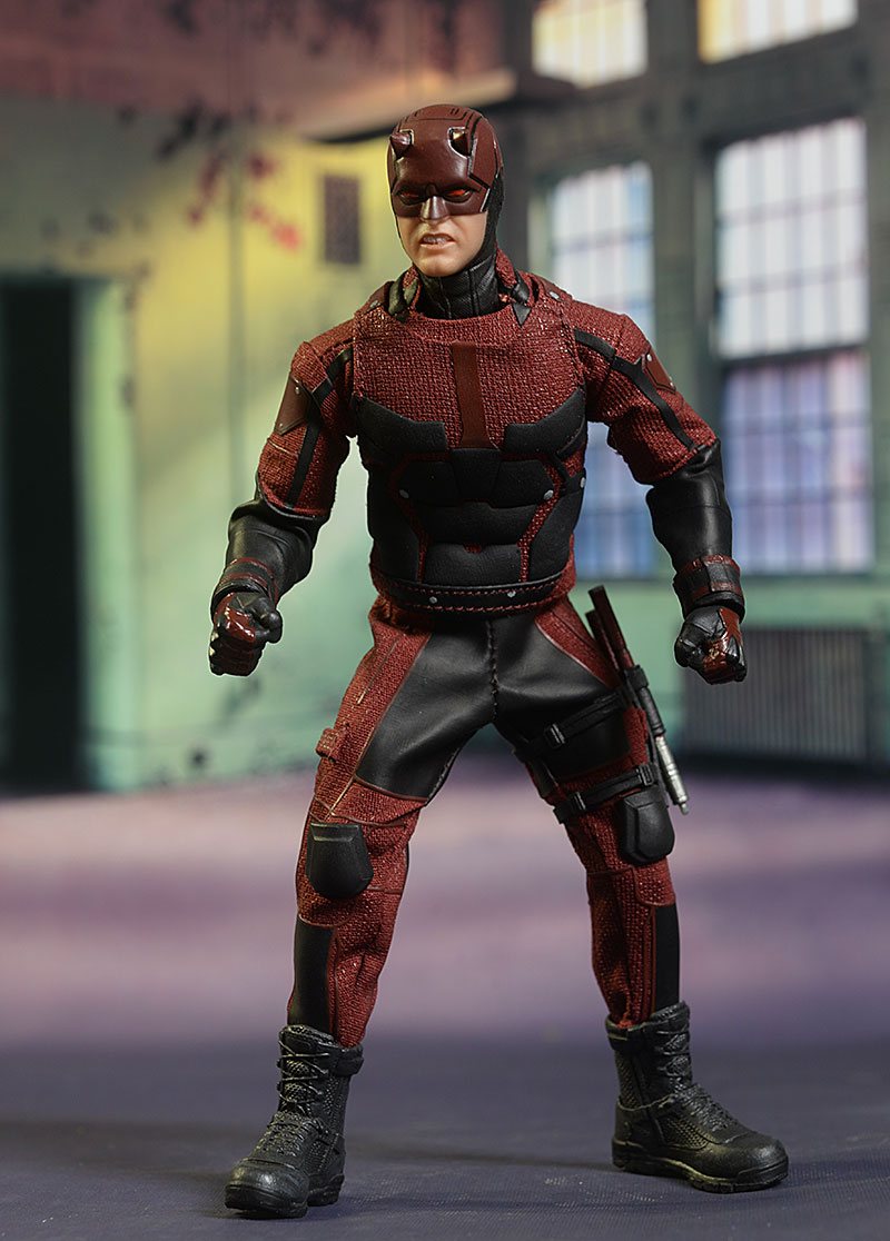 Review and photos of Daredevil Netflix One:12 Collective action figure