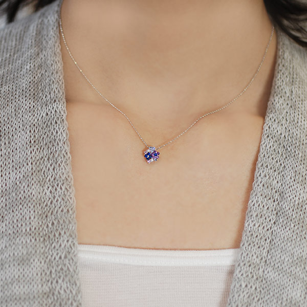 ブルーパープルマルチカラーペンダントトップ（サファイア