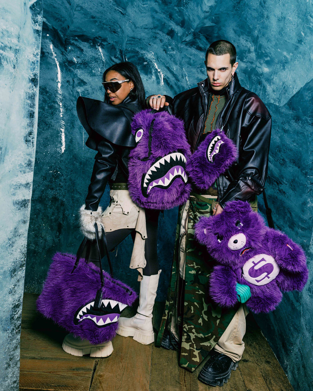 FURZILLA SHARK (PURP) CROSSOVER CLUTCH – SPRAYGROUND®