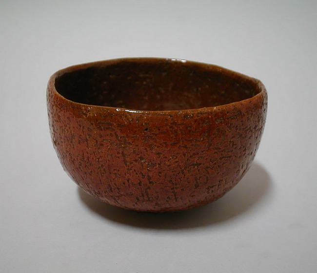 一宮市博物館データ検索システム｜「大樋焼飴釉茶碗」