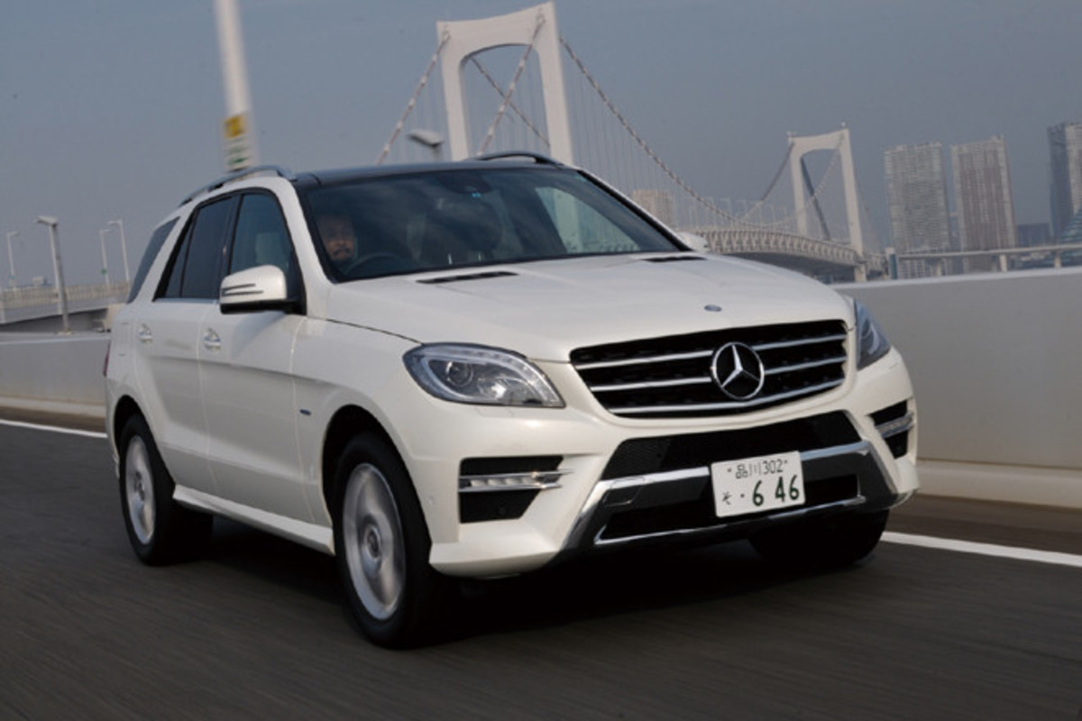 メルセデス・ベンツML350 4MATICブルーエフィシェンシー（4WD/7AT