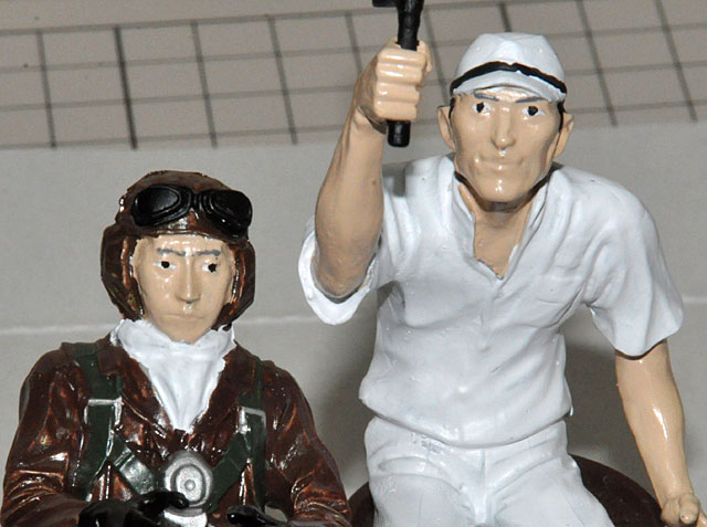 週刊零戦をつくる」オプションのフィギュア塗装！やけに色白の