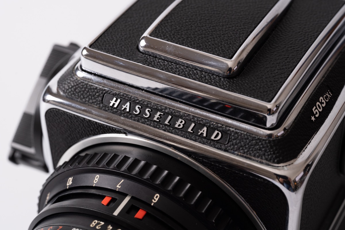 中判フィルムカメラ「Hasselblad 503CXi」を購入しました。