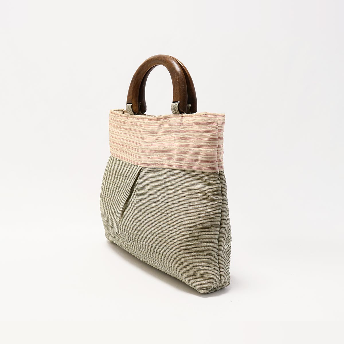 伝統工芸を日常に。贈り物にもおすすめの小千谷縮バッグ