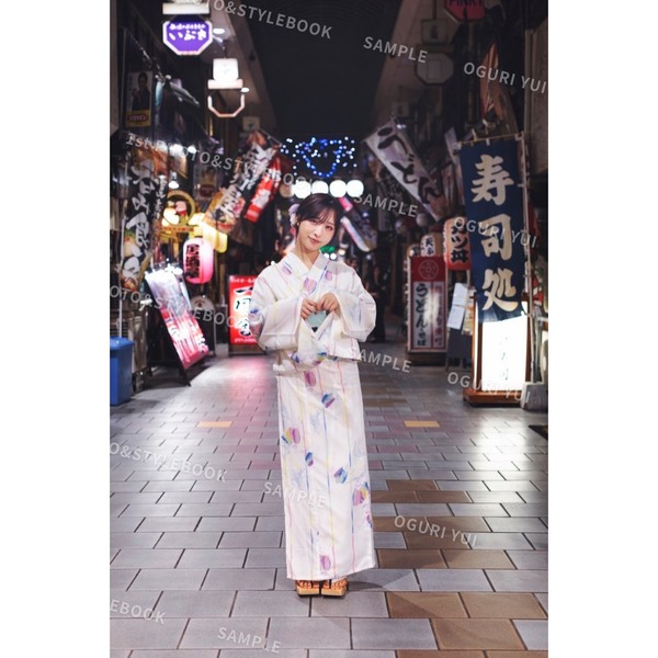 AKB48小栗有以1stフォト＆スタイルブック AB型の左利き【セブンネット