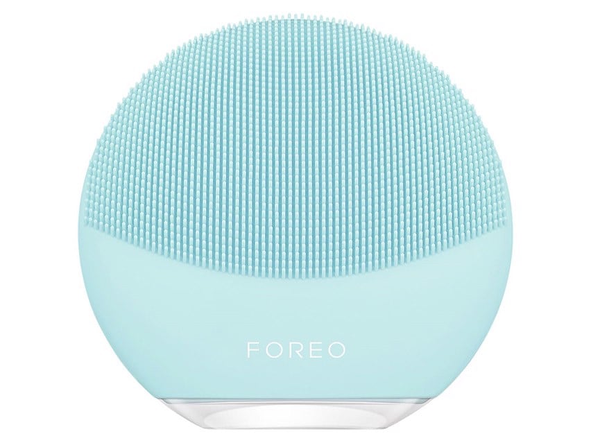 FOREO LUNA Mini 3 Facial Cleansing Brush | Skin Care | LovelySkin