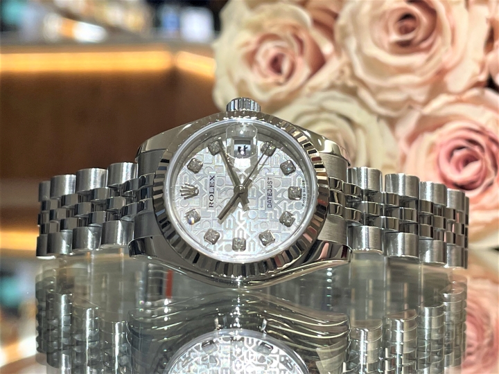 様々な表情が楽しめる1本 Ref.179174G - QUARK SALON OSAKA blog