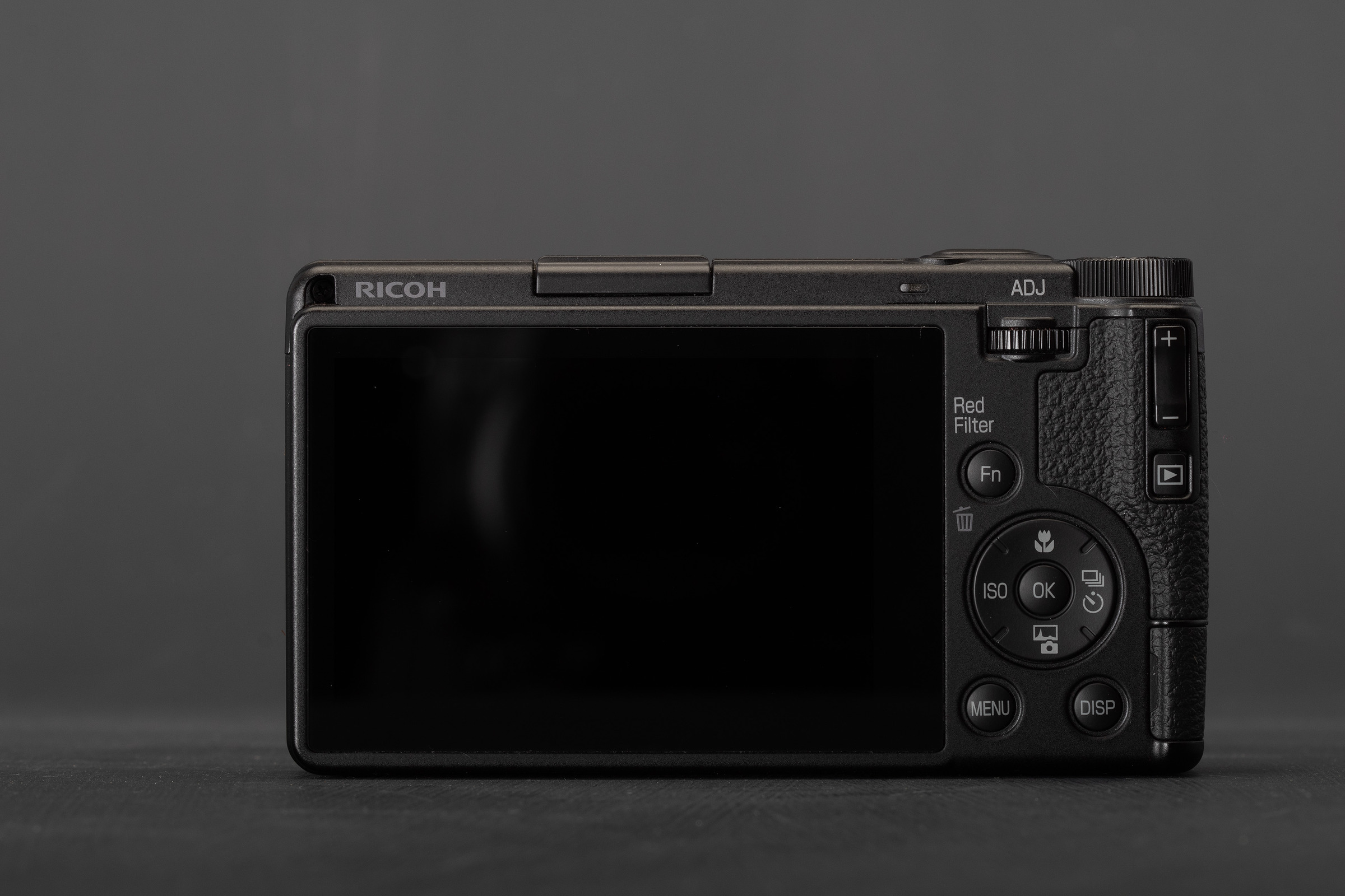 Breaking Leica's monopoly: Ricoh releases GR IV Mono: DPReview