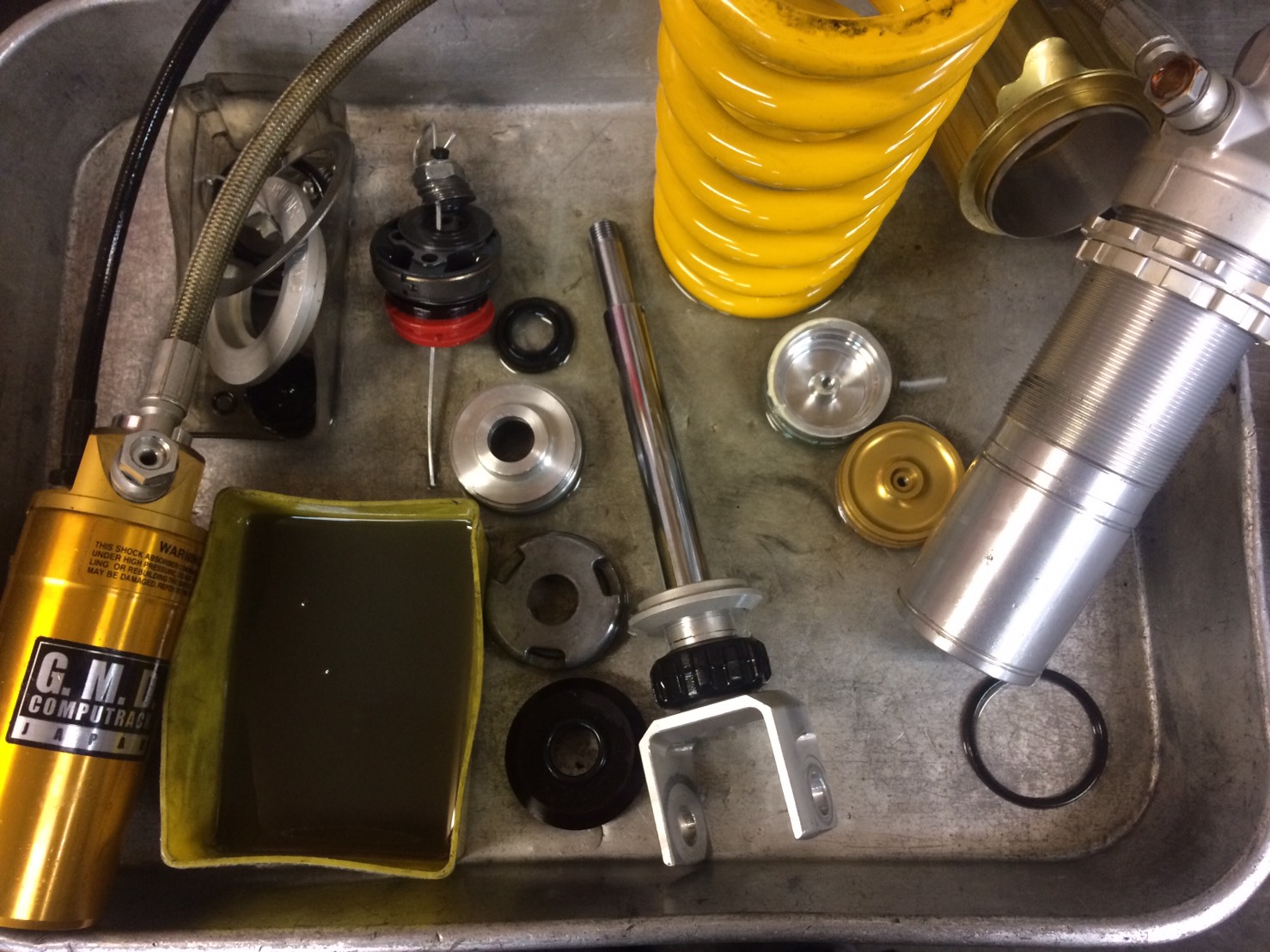 GMD神戸】ZZR1100 オーリンズリヤショックオーバーホール♪ 【10FACTORY】