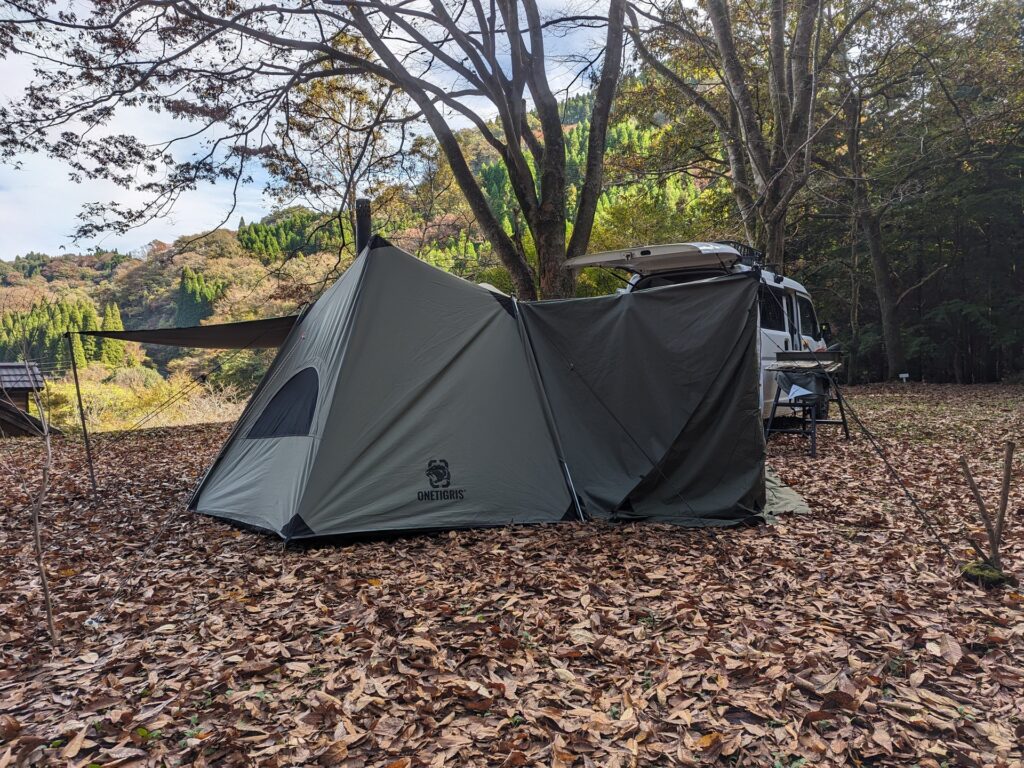 ソロホームステッドにロックシールド用の『テント前幕（焚火陣幕）』を