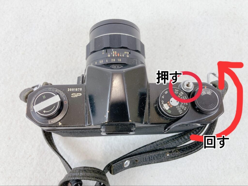 家にある古いカメラを使いたい！フィルム一眼レフカメラの使い方と動作