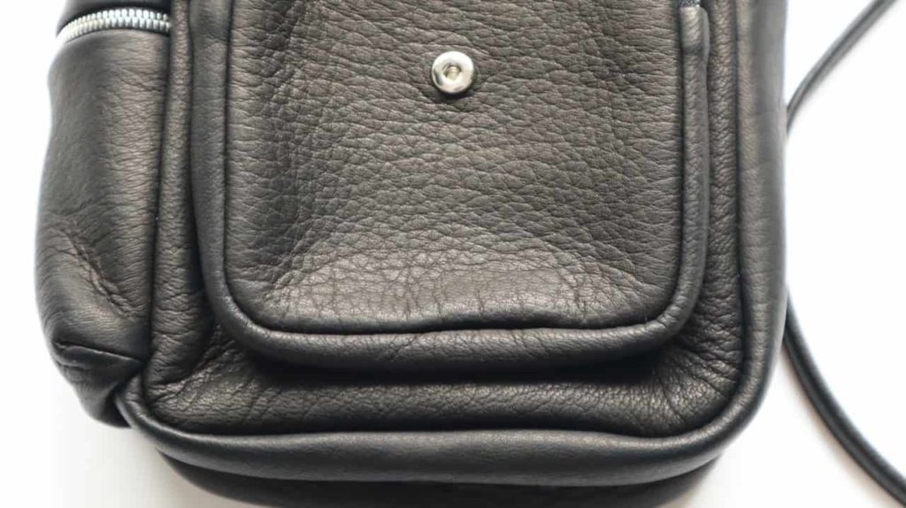 Aeta【アエタ】のショルダーポーチDA05のレビュー！サイズ感や使い心地