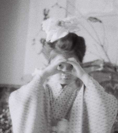 Jonas Mekas写真展『Frozen Film Frames』 – スタジオ35分