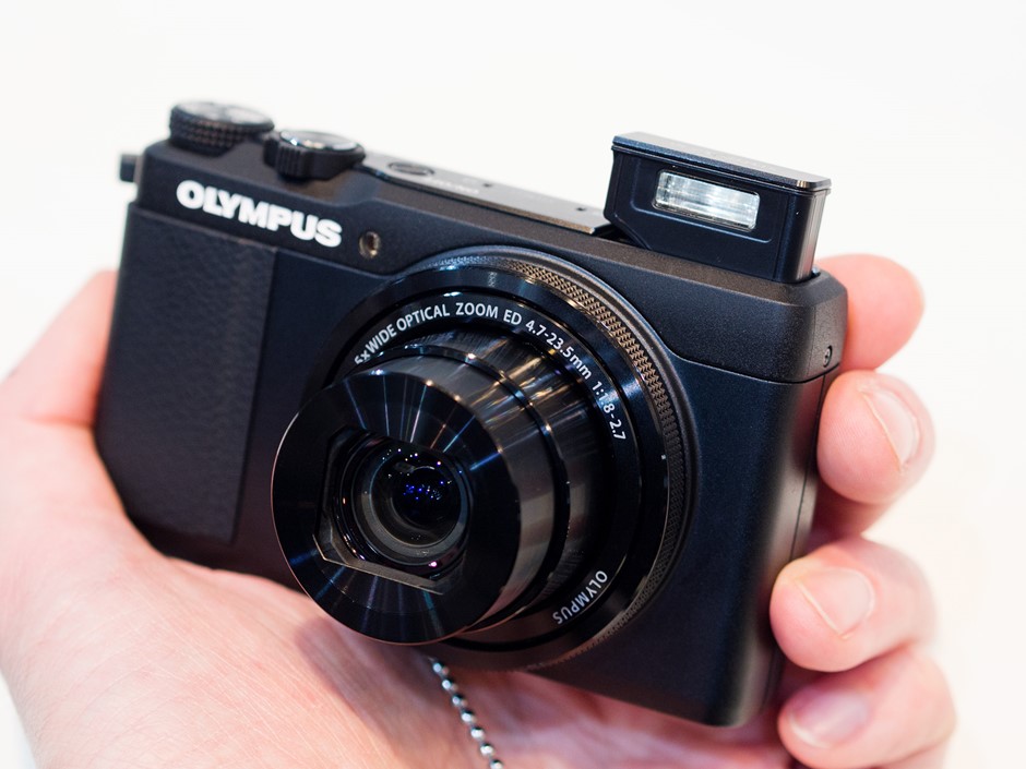 First impressions hands-on with the Olympus Stylus XZ-10: DPReview