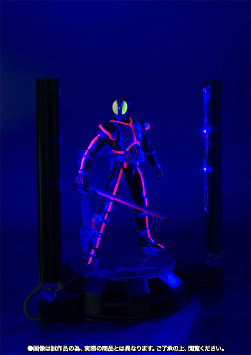 S.H.Figuarts 仮面ライダー555 GLOWING STAGE SET | 魂ウェブ