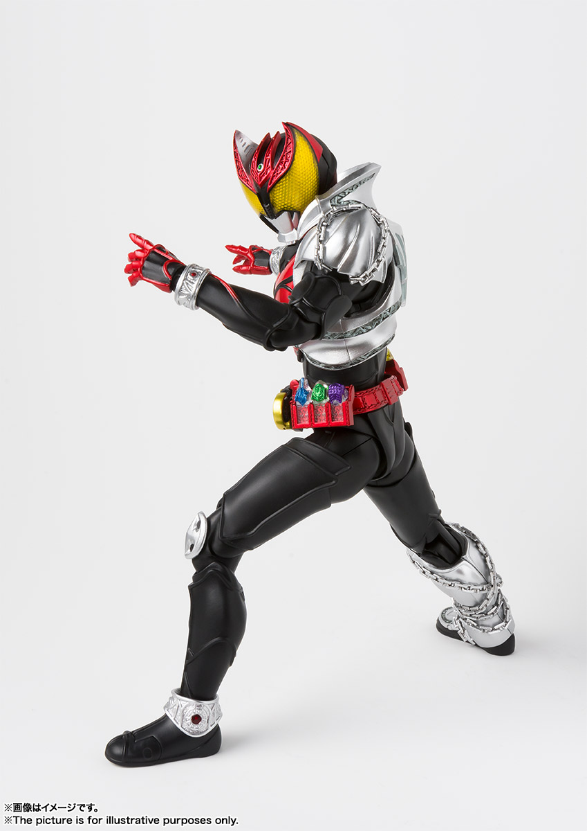 S.H.Figuarts（真骨彫製法） 仮面ライダーキバ キバフォーム | 魂ウェブ